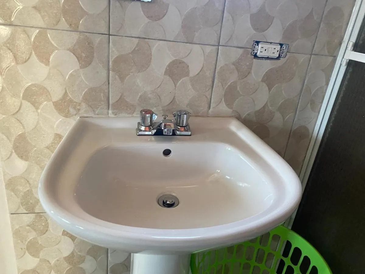 A Taste Of Jamaica Lavern'S Place Ocho Rios Appartement